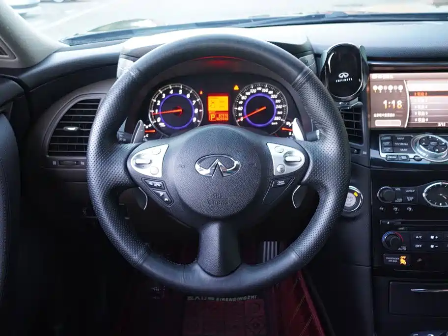 Infiniti FX 2011 2011 FX35 Premium