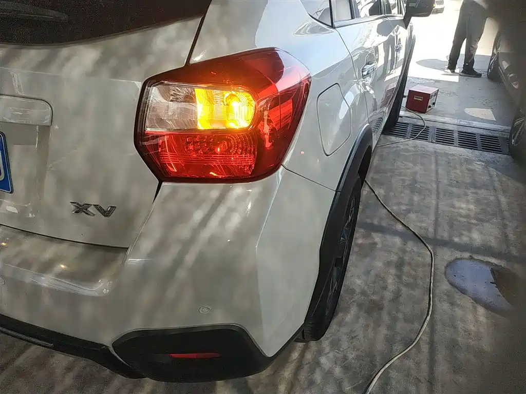 Subaru XV 2014 2.0i Comfort фото 8