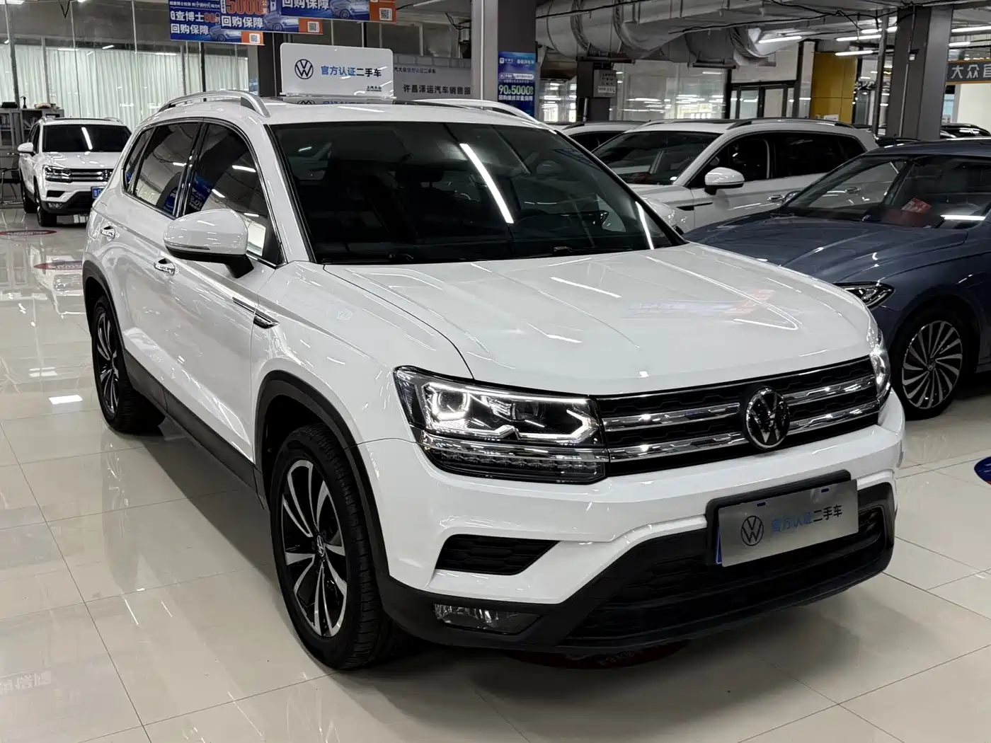 Volkswagen Tharu 2022 280TSI FWD Luxury Edition фото 6