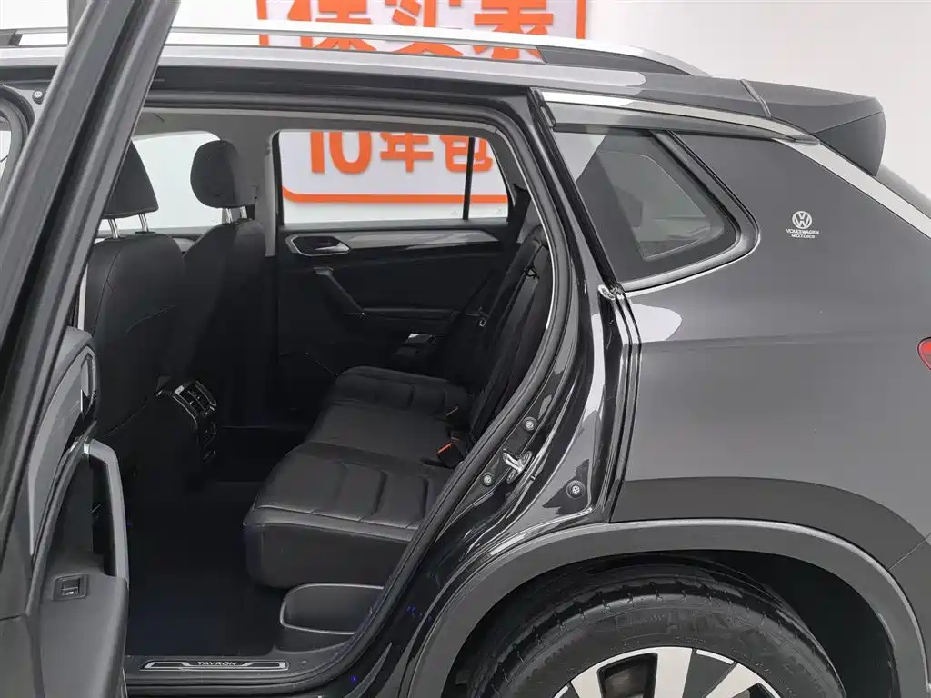 Volkswagen Tayron 2021 330TSI 2WD Luxury Smart Connect Edition фото 15