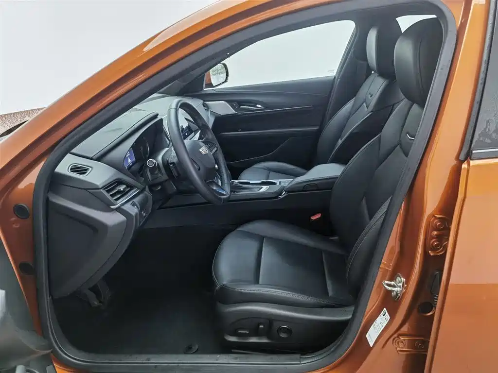 Cadillac CT4 2023 25T Luxury Model фото 10