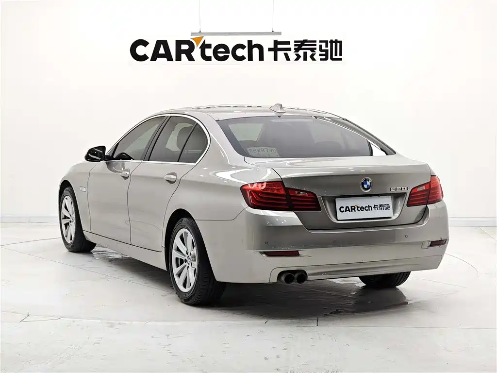 BMW 5 Series (Import) 2015 520i Elegance фото 5