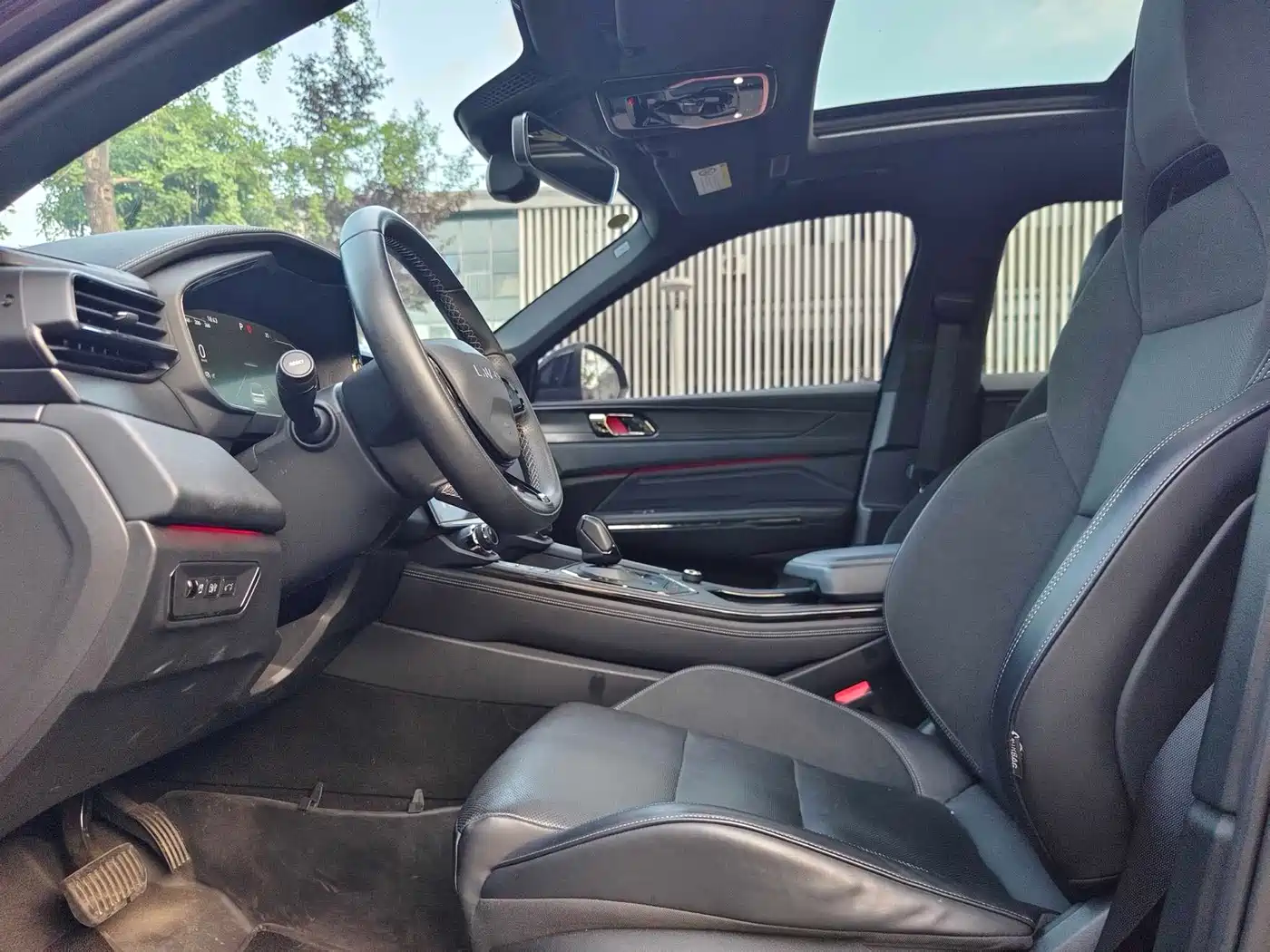 Lynk & Co 01 EM-P 2021 2021 1.5TD PHEV Halo