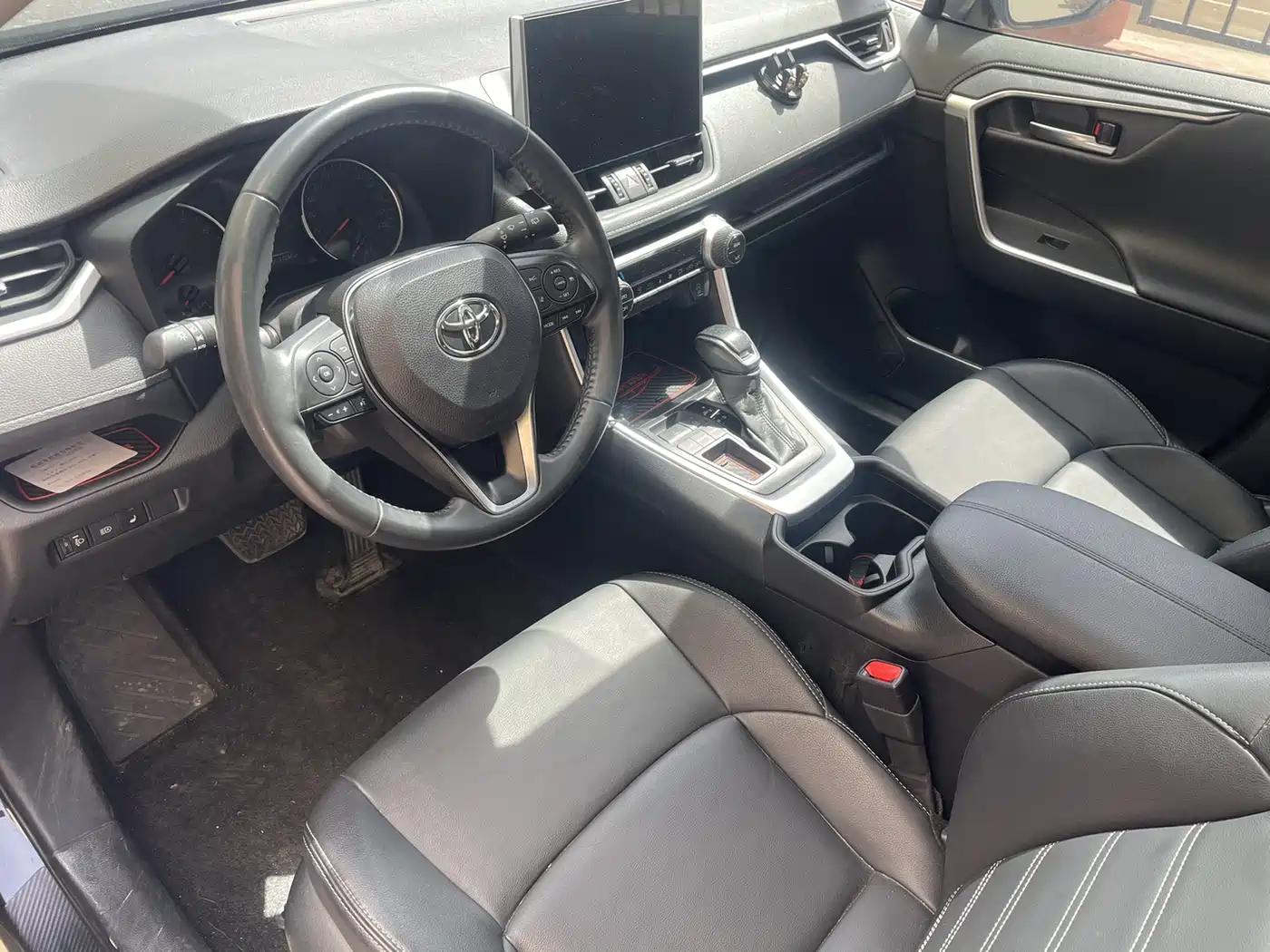Toyota Wildlander 2021 2.0L CVT 2WD Luxury Edition фото 4