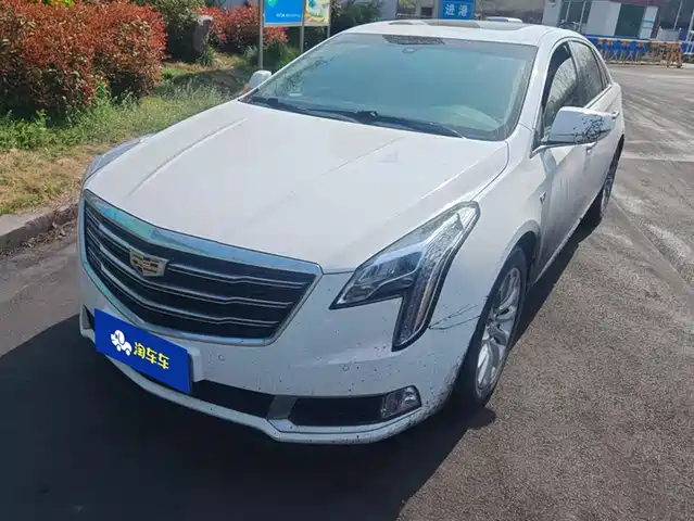 CADILLAC XTS
