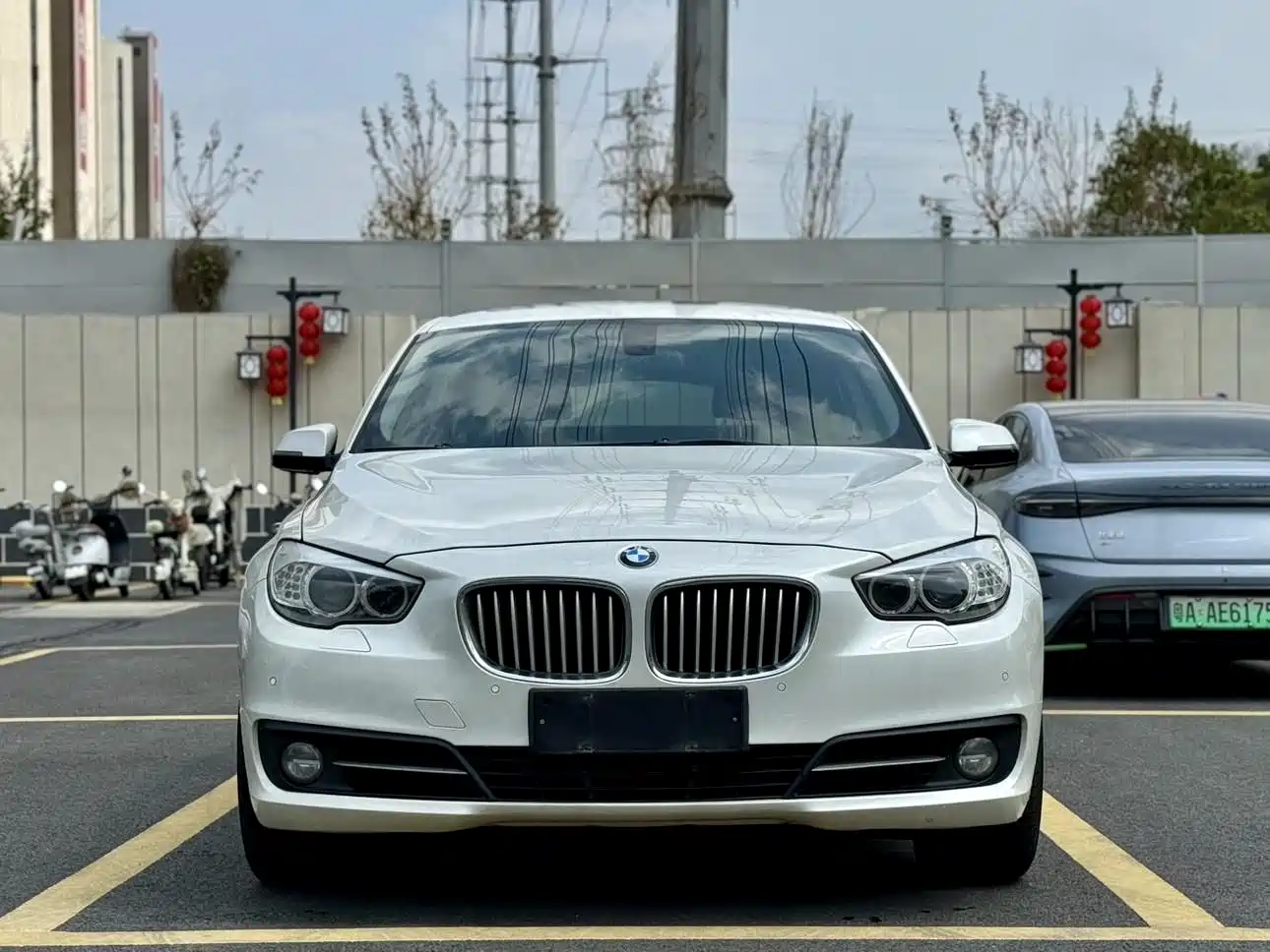 BMW 5 Series GT 2015 528i Luxury фото 2