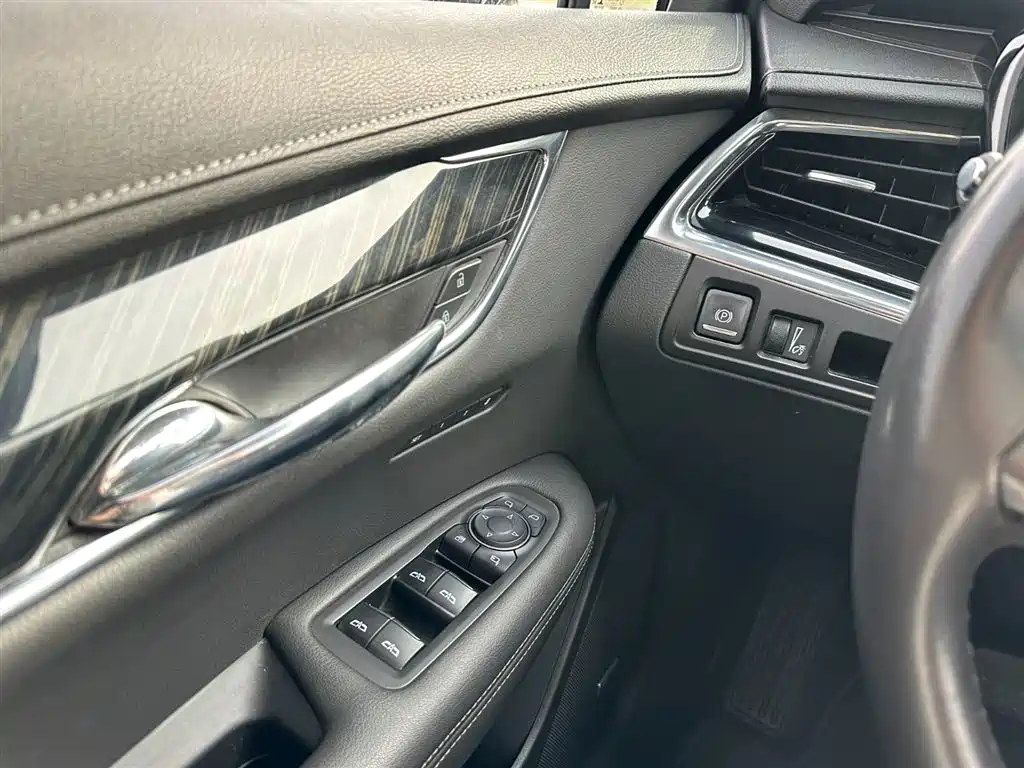 Cadillac XT6 2020 28T 6-Seater 4WD Luxury Model фото 24