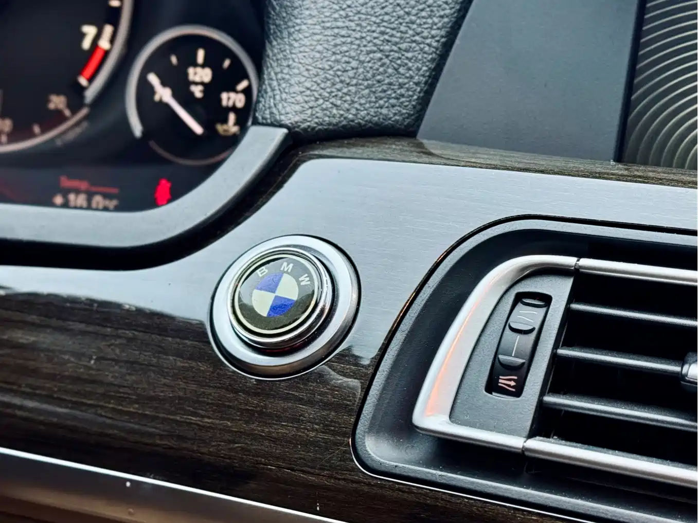 BMW 7 Series 2009 730Li Luxury фото 23