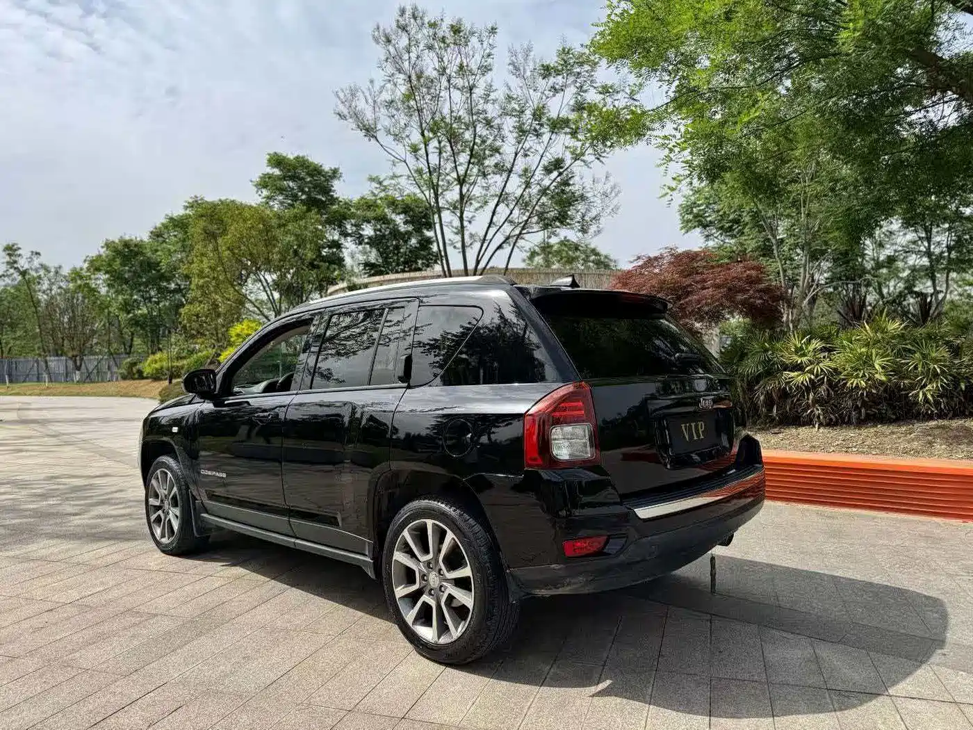Jeep Compass (Import) 2014 2014 Facelift 2.4L 4WD Luxury Navigation Edition