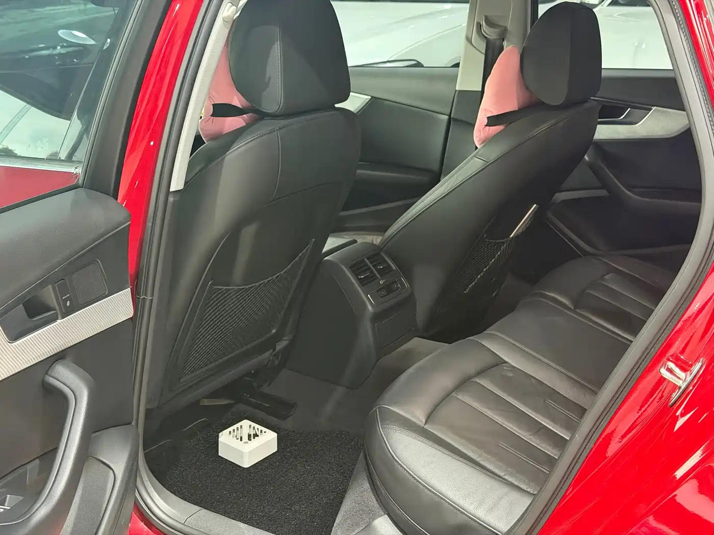 Фото 5 - Audi A4L