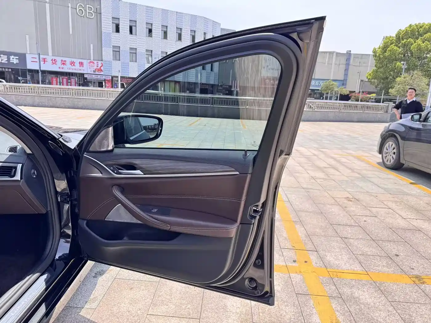 BMW 5 Series 2019 530Li Leading Luxury Package фото 27