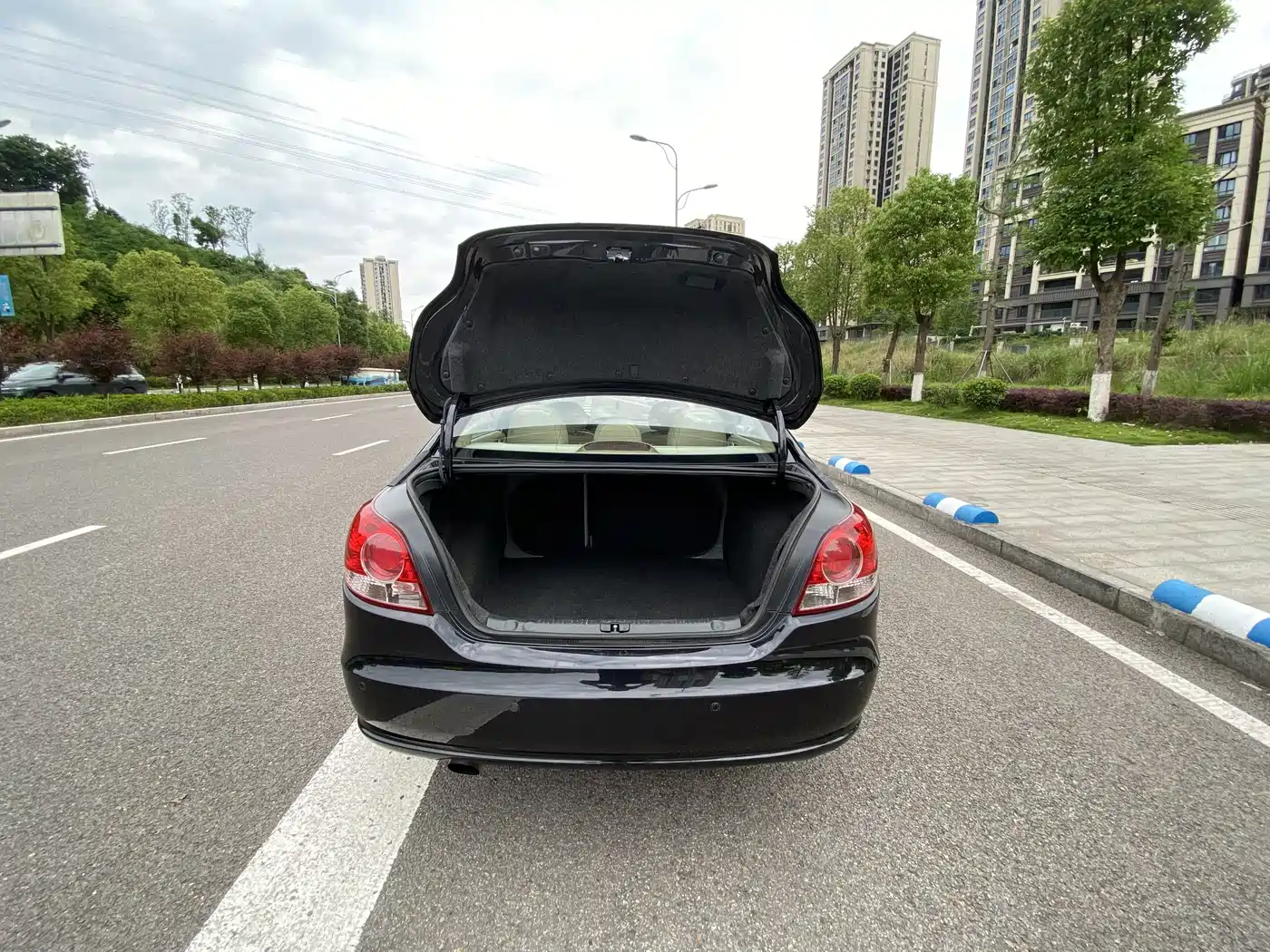 Volkswagen Lavida 2008 Model 1.6L Manual Pinyou Edition фото 15