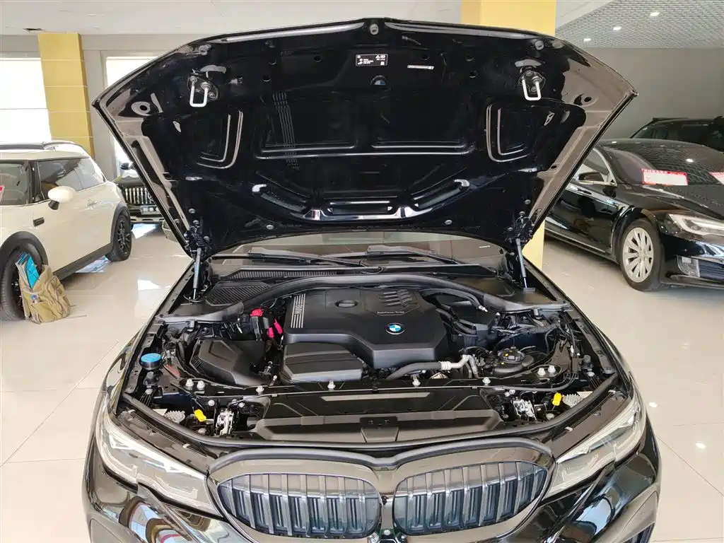 BMW 3 Series 2022 Facelift 325Li M Sport Shadow Edition фото 20