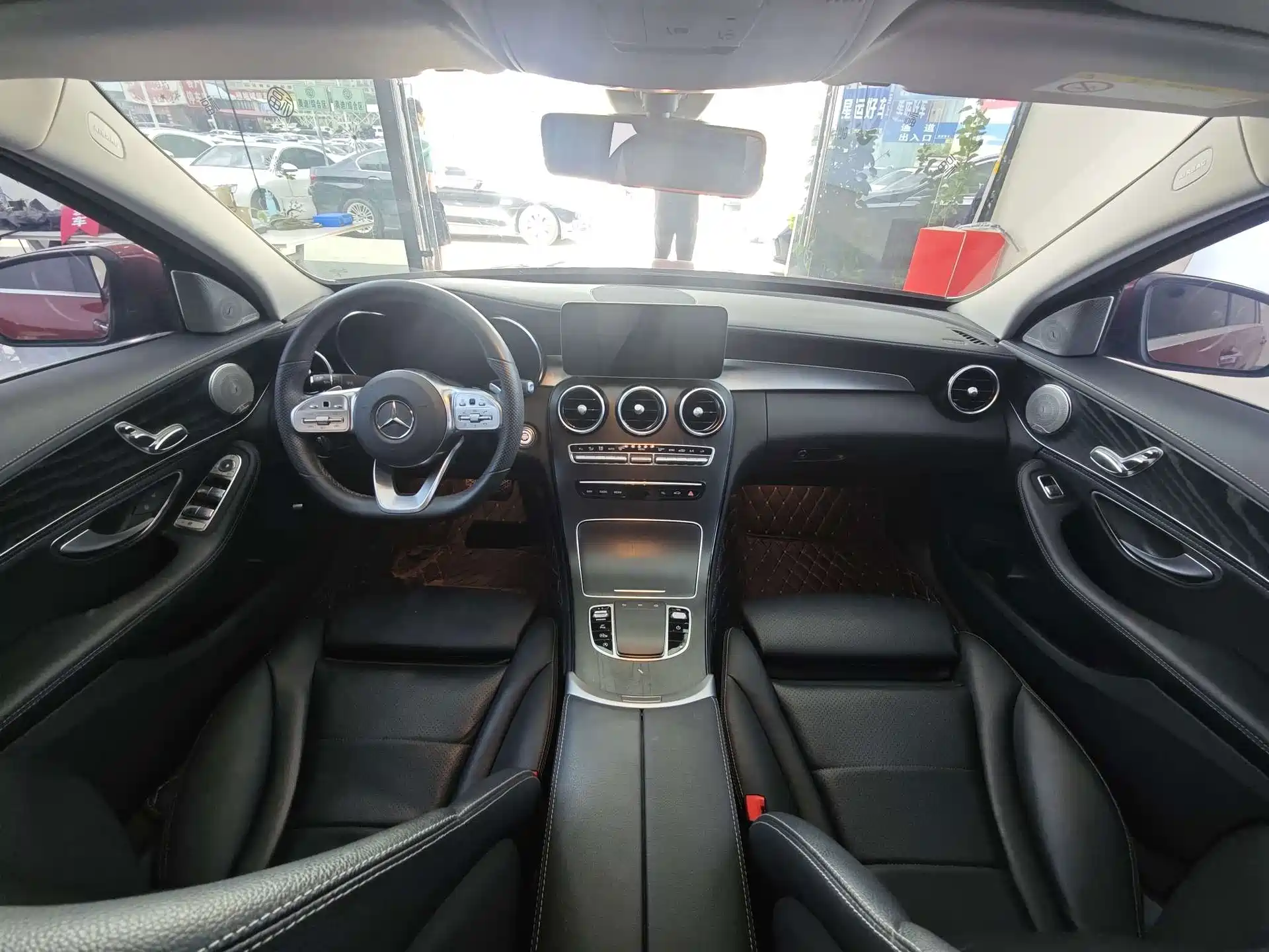 Фото 12 - Mercedes-Benz C-Class