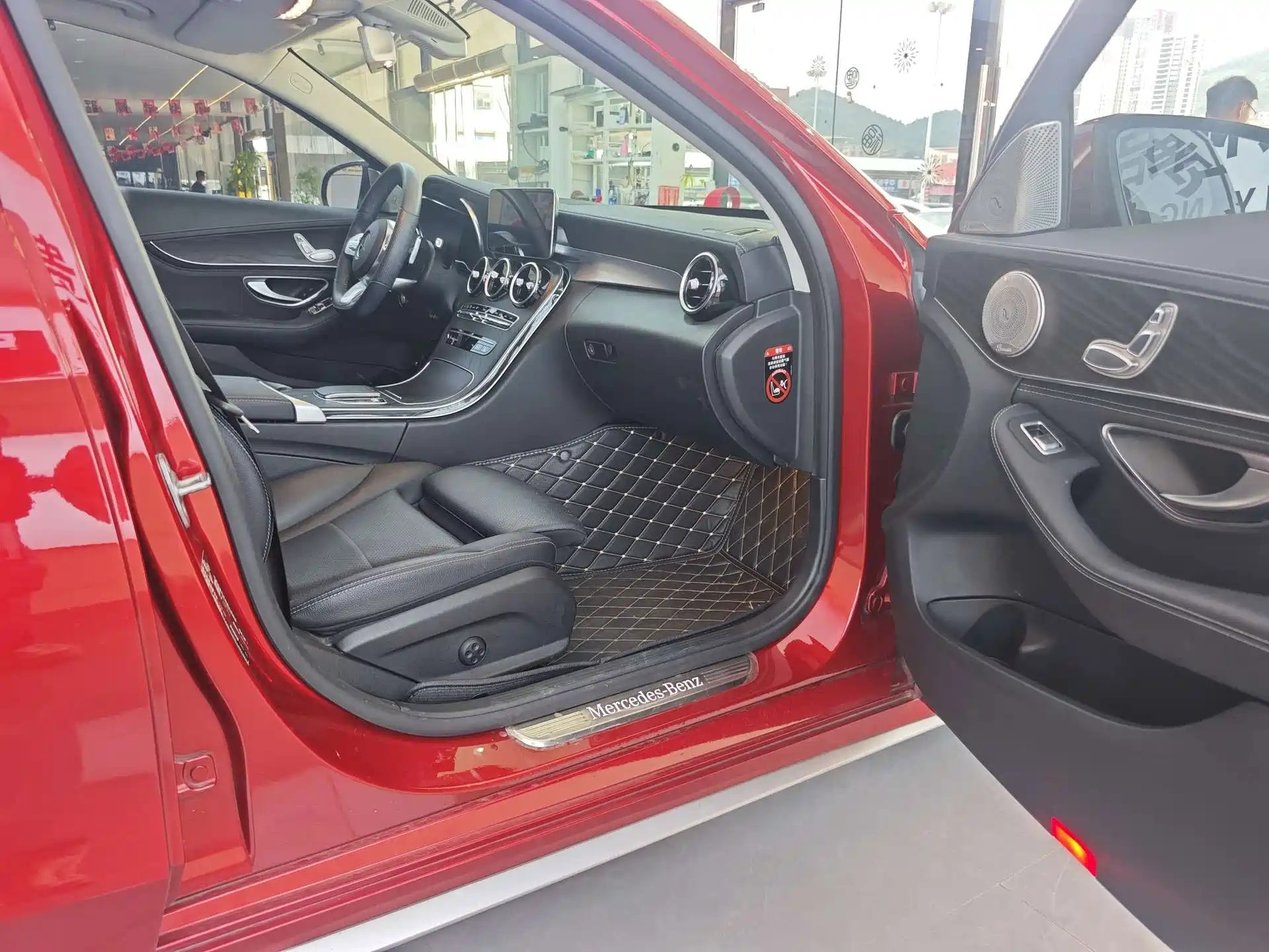 Фото 15 - Mercedes-Benz C-Class