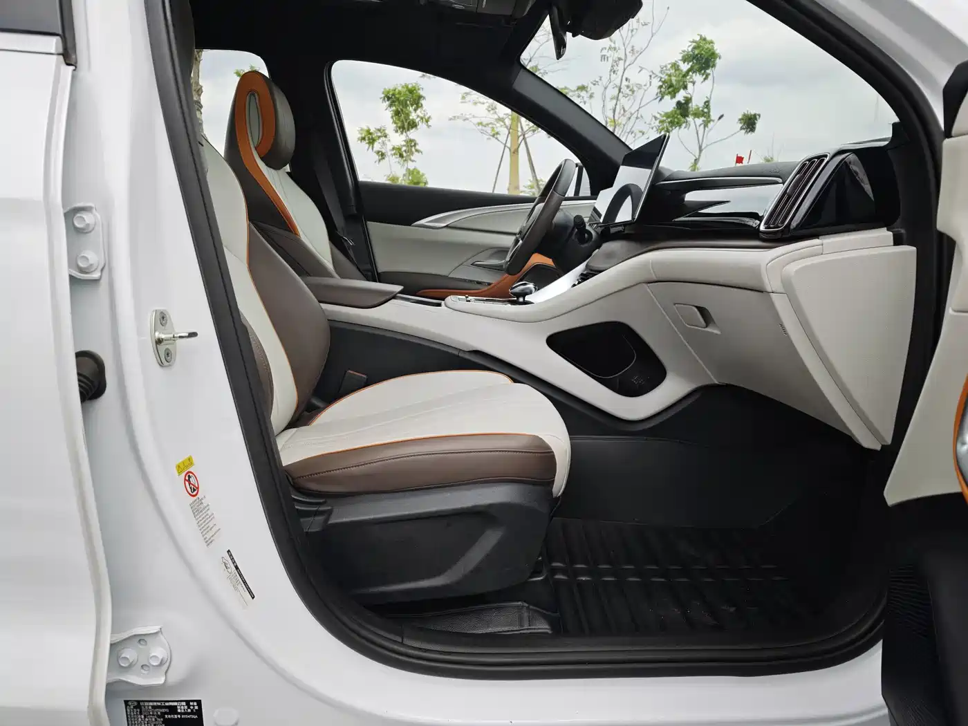 BYD Song Pro New Energy 2023 Champion Edition DM-i 110KM Surpassing Type фото 15