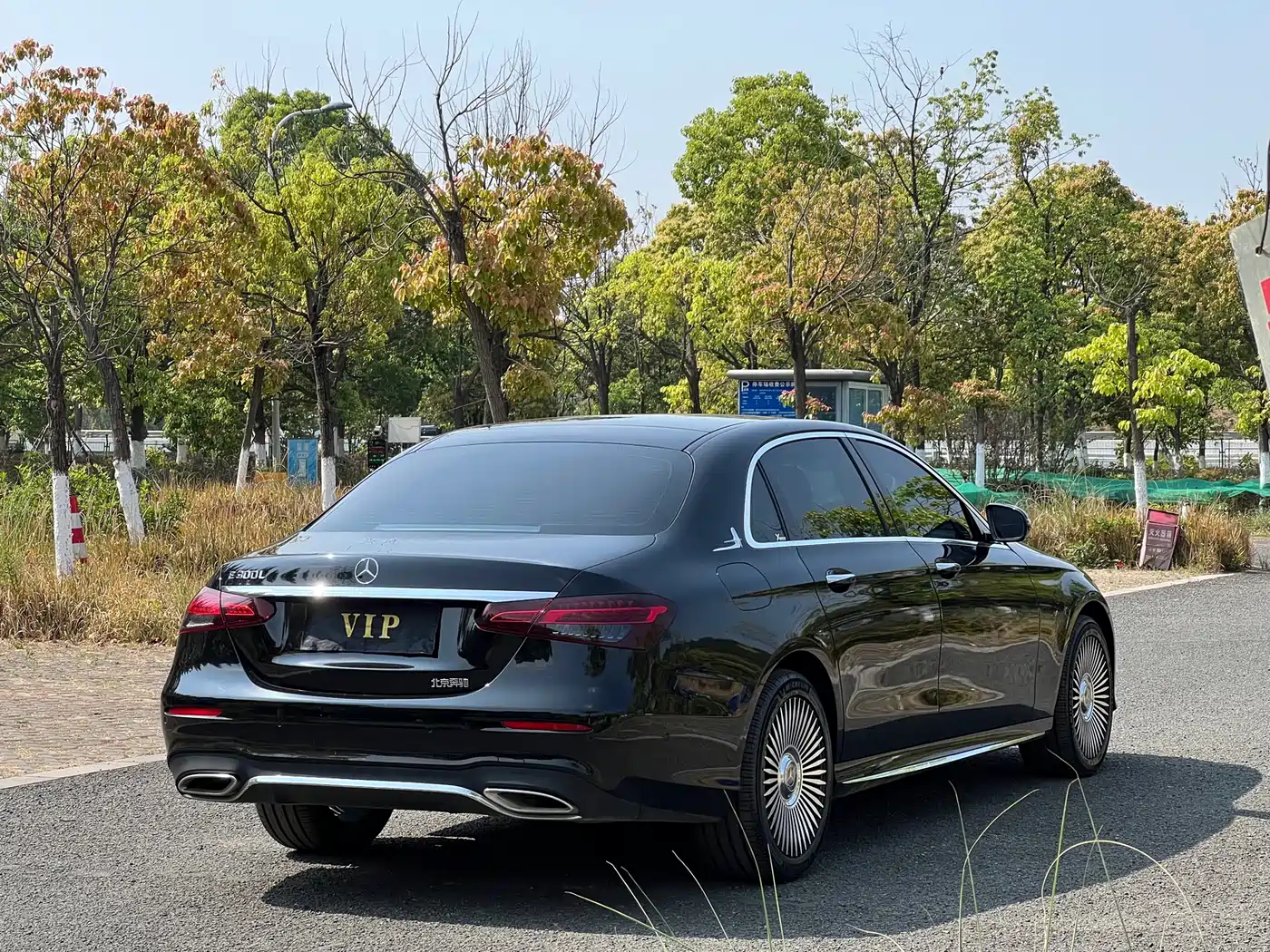 Mercedes-Benz E-Class 2023 E 260 L Sport фото 17