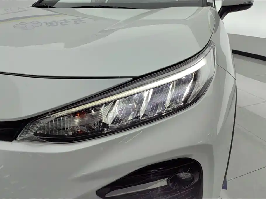 Toyota Wildlander 2020 2.0L CVT AWD Tech Edition фото 5
