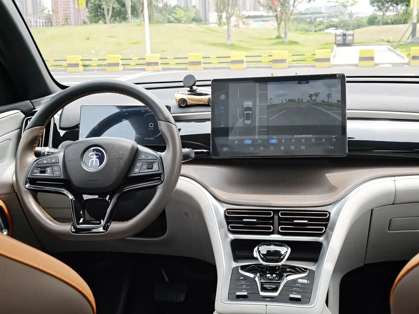 BYD Song Pro New Energy 2023 Champion Edition DM-i 110KM Surpassing Type фото 35