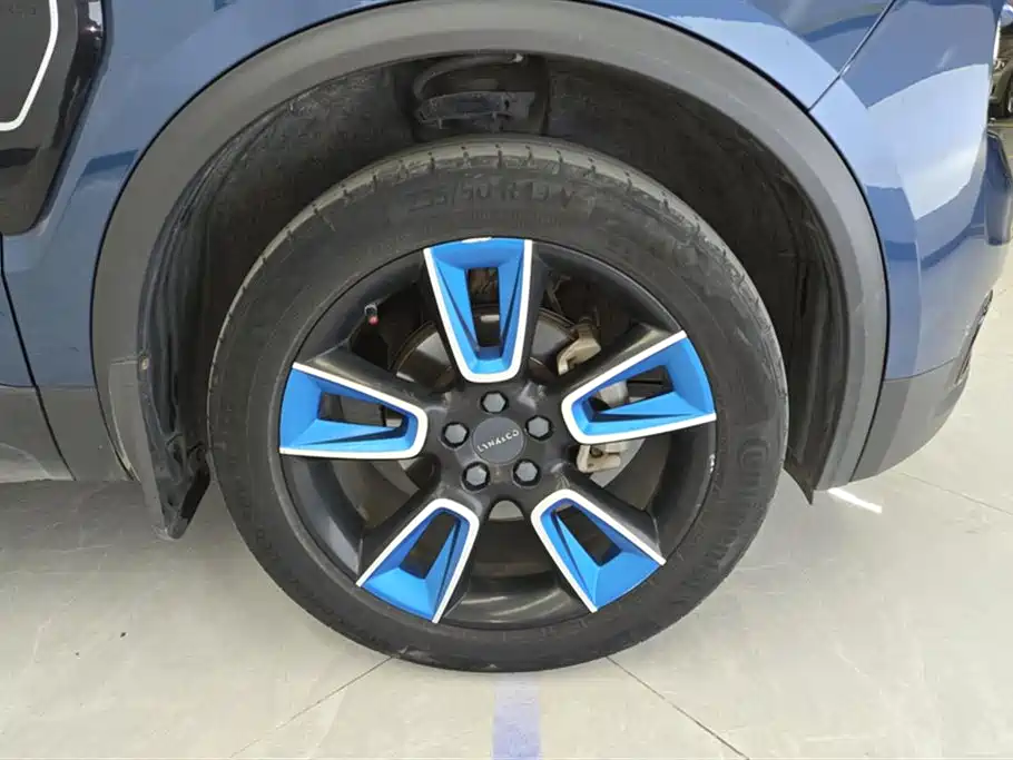 Lynk & Co 01 2017 2.0T 2WD Pro Shine Edition фото 6
