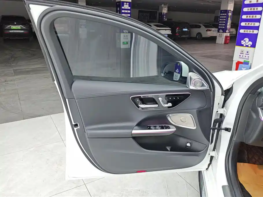 Mercedes-Benz C-Class 2024 C 260 L Sport фото 7