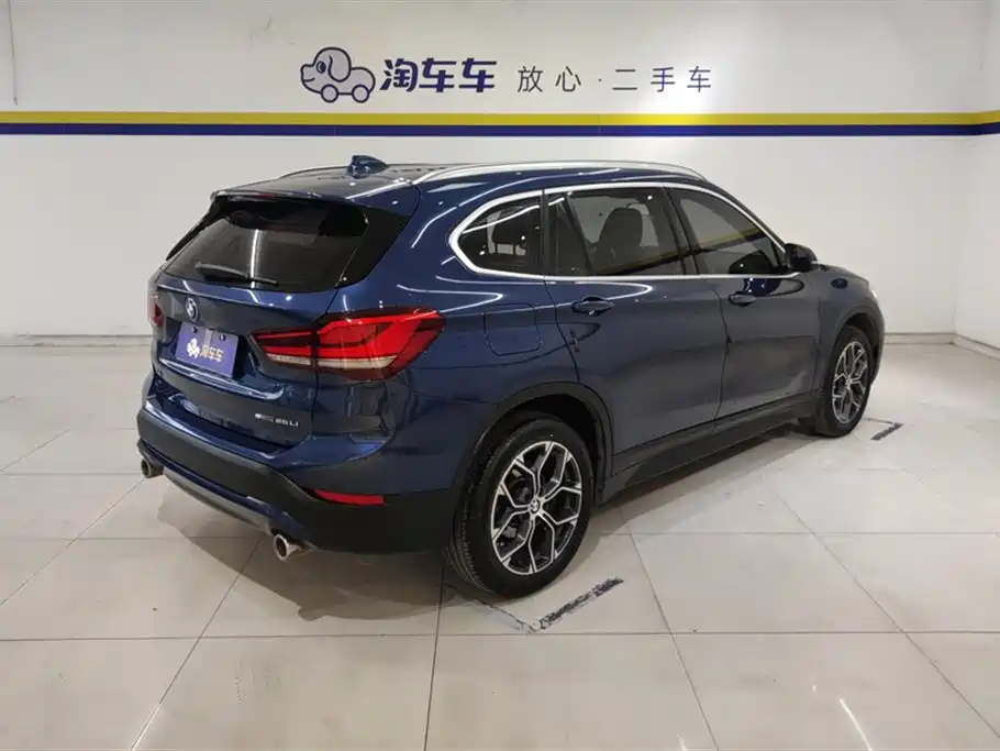 BMW X1 2022 sDrive25Li Leading фото 3