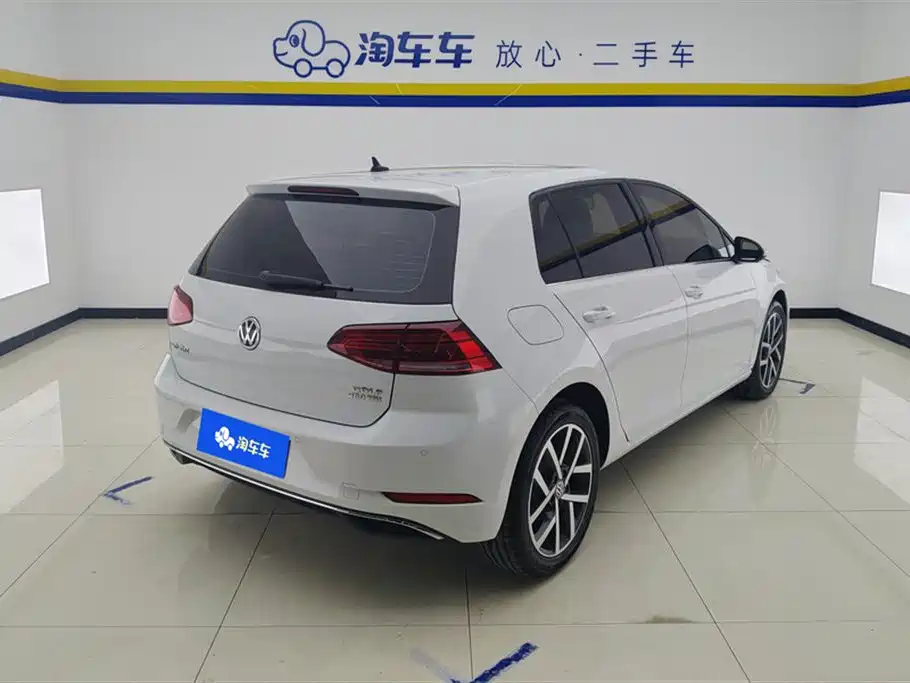 Volkswagen Golf 2020 280TSI DSG Comfort фото 3