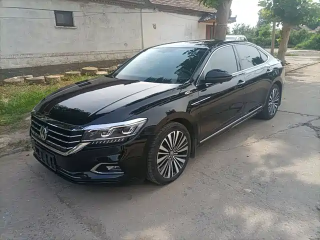Volkswagen Passat 2020 330TSI Luxury Edition China VI