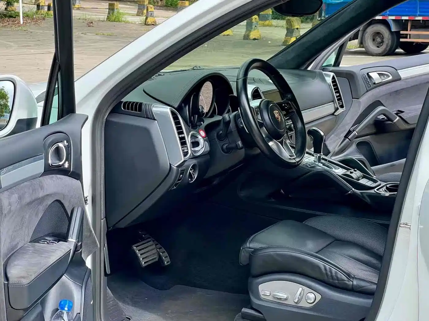 Porsche Cayenne 2015 Cayenne GTS 3.6T фото 11