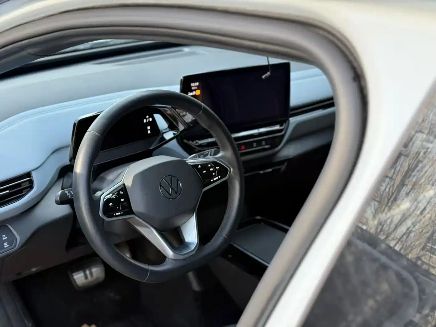 VOLKSWAGEN ID.4 X