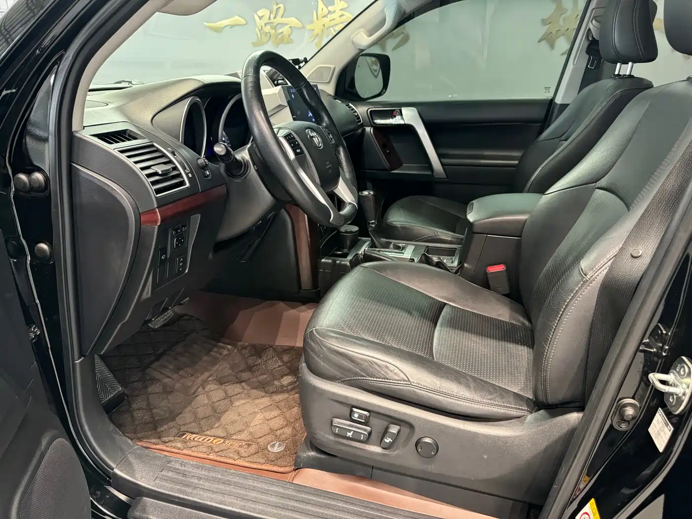 Toyota Prado 2014 4.0L Automatic TX-L фото 11