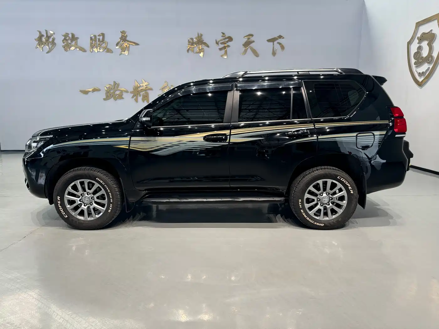 Toyota Prado 2014 4.0L Automatic TX-L фото 3