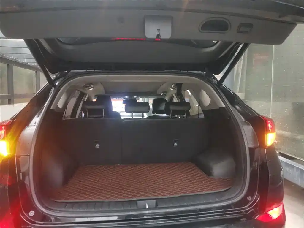 Hyundai Tucson 2018 1.6T DCT 2WD 15th Anniversary Special Edition фото 19