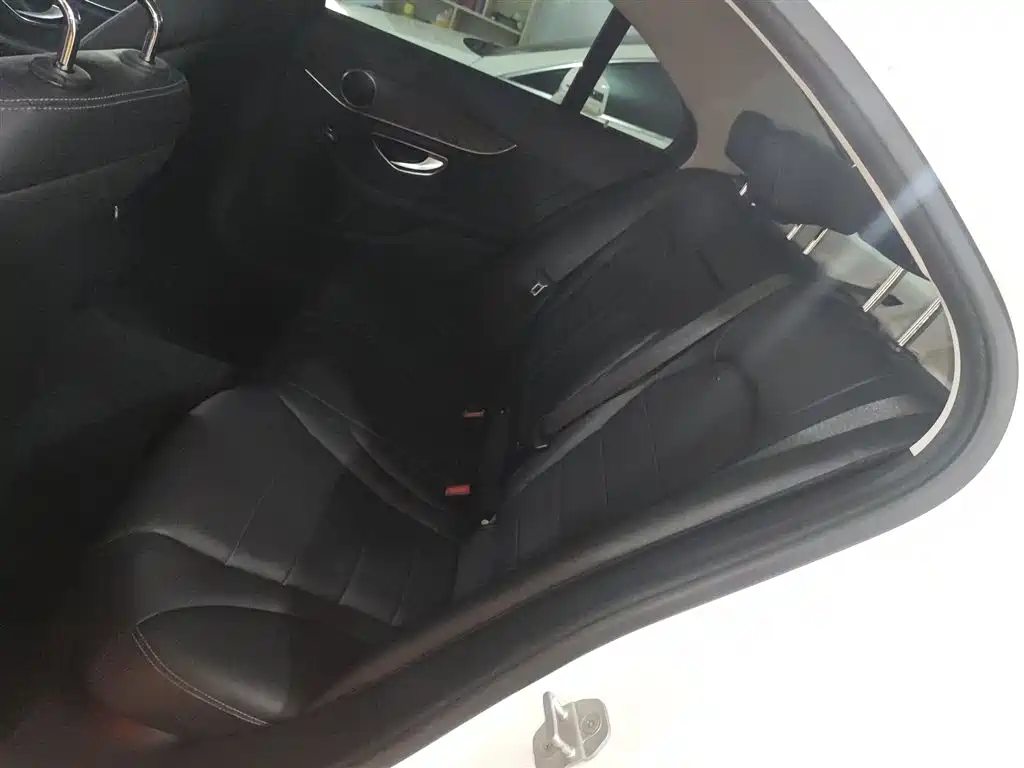 Mercedes-Benz C-Class 2015 Facelift C 180 L Sport фото 13