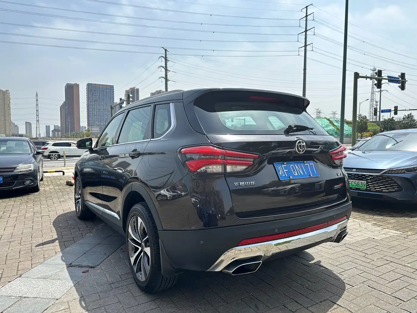 Zhonghua V7 2019 2018 280T Manual Luxury 5-Seater