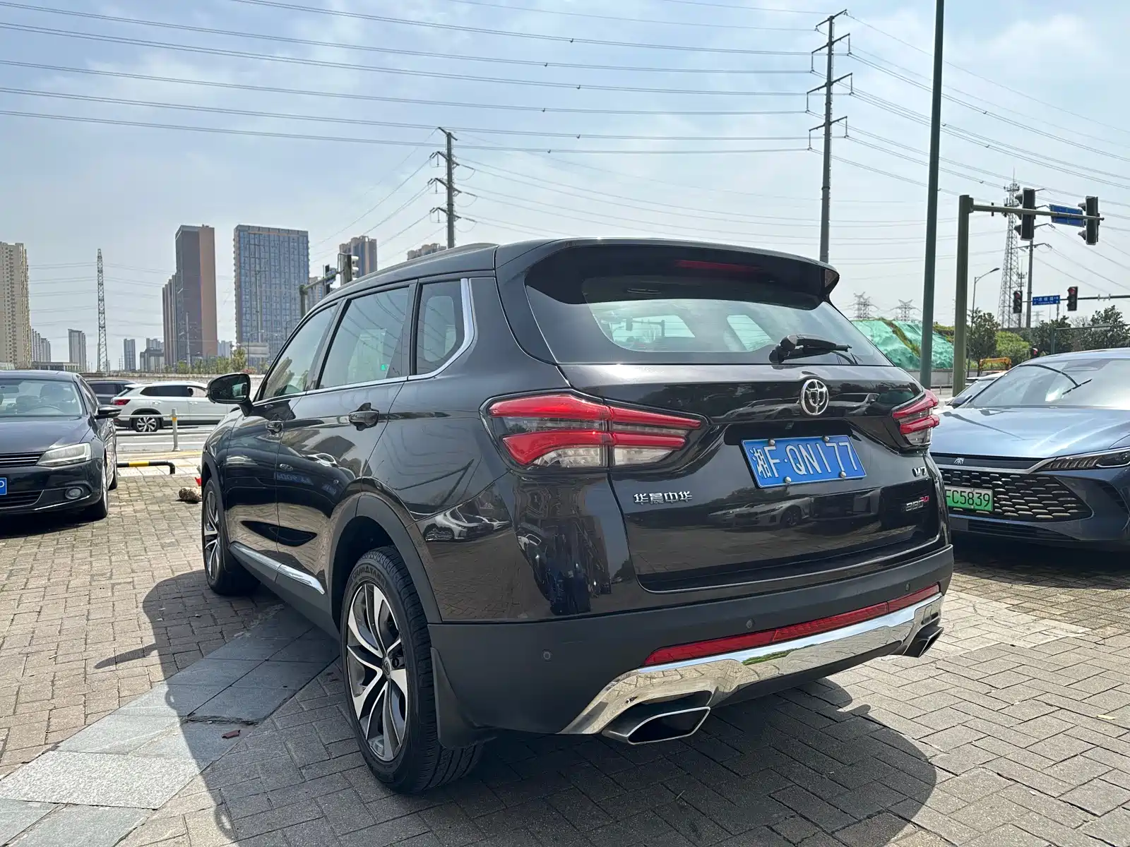 Фото 5 - Zhonghua V7