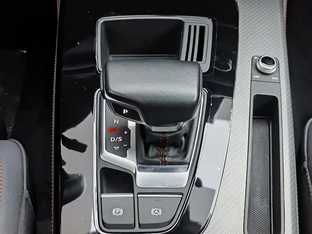 Audi Q5L 2022 40T RS Kit Racing Speed Edition фото 13