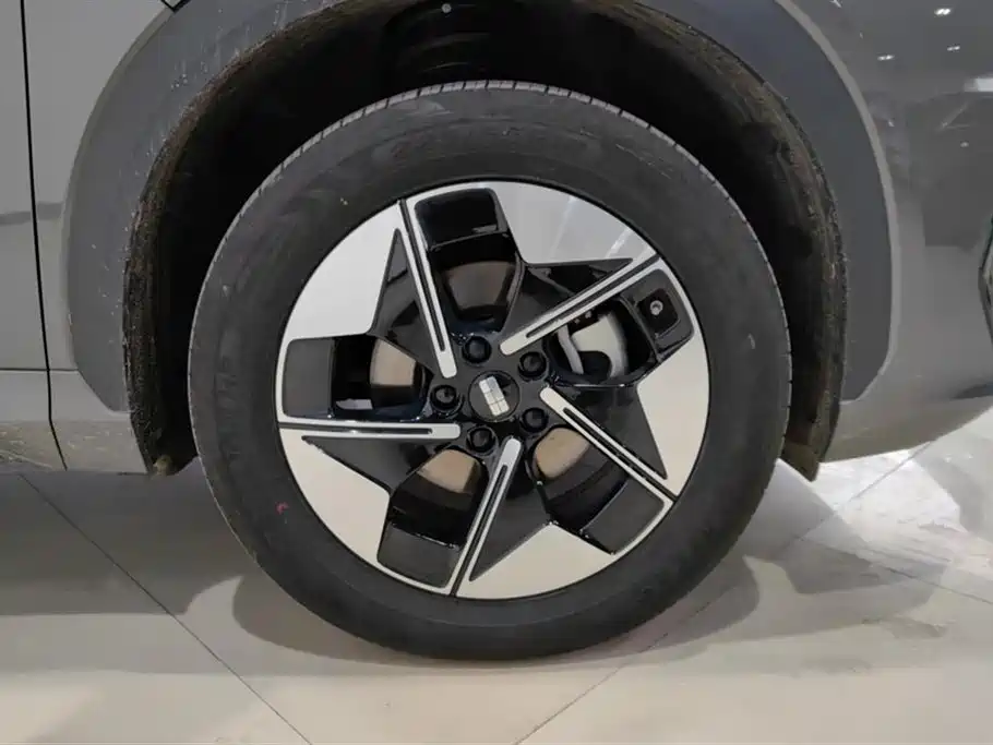 GEELY GALAXY GALAXY E5