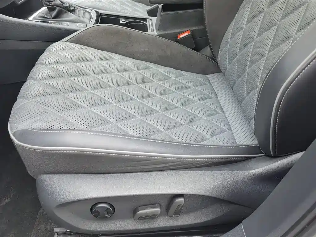 Volkswagen Sagitar 2023 300TSI DSG Excellence Edition фото 20
