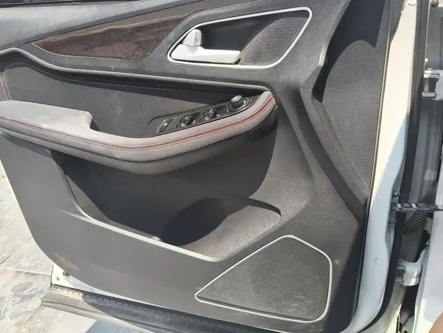 Baojun 560 2017 2016 1.8L Manual Value