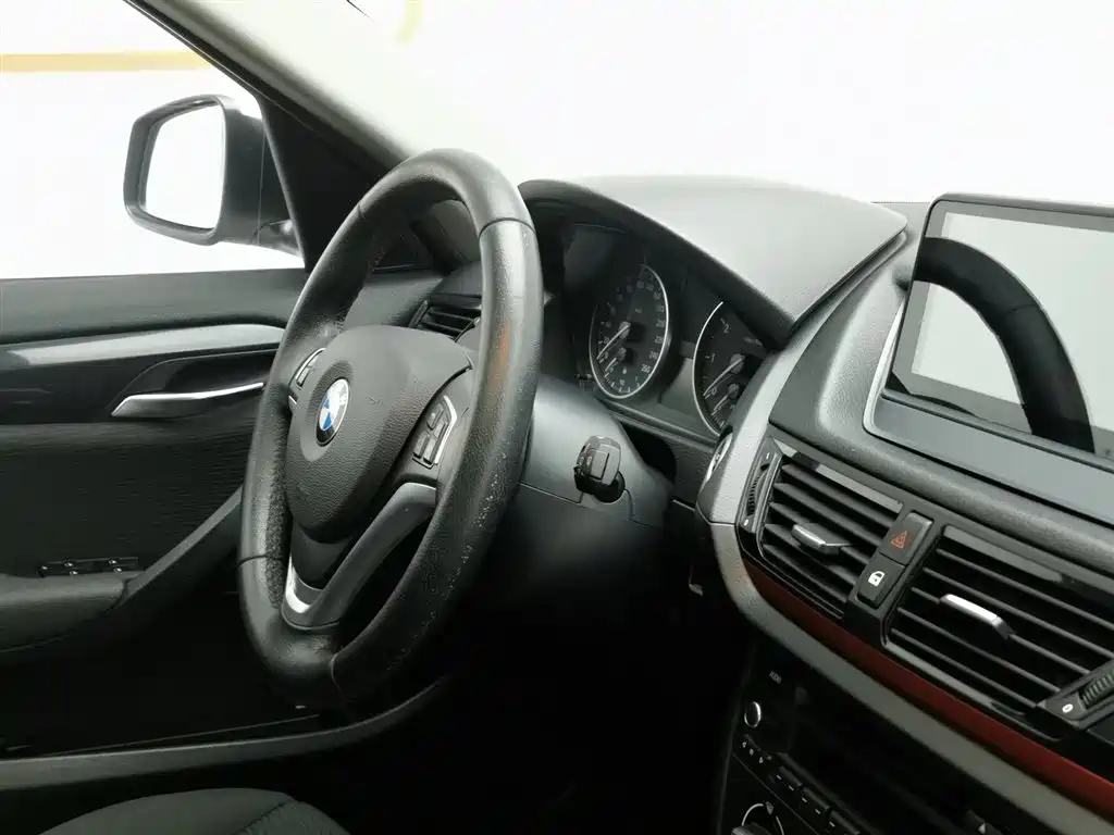 BMW X1 2015 Model sDrive18i Fashion Advanced Edition фото 22