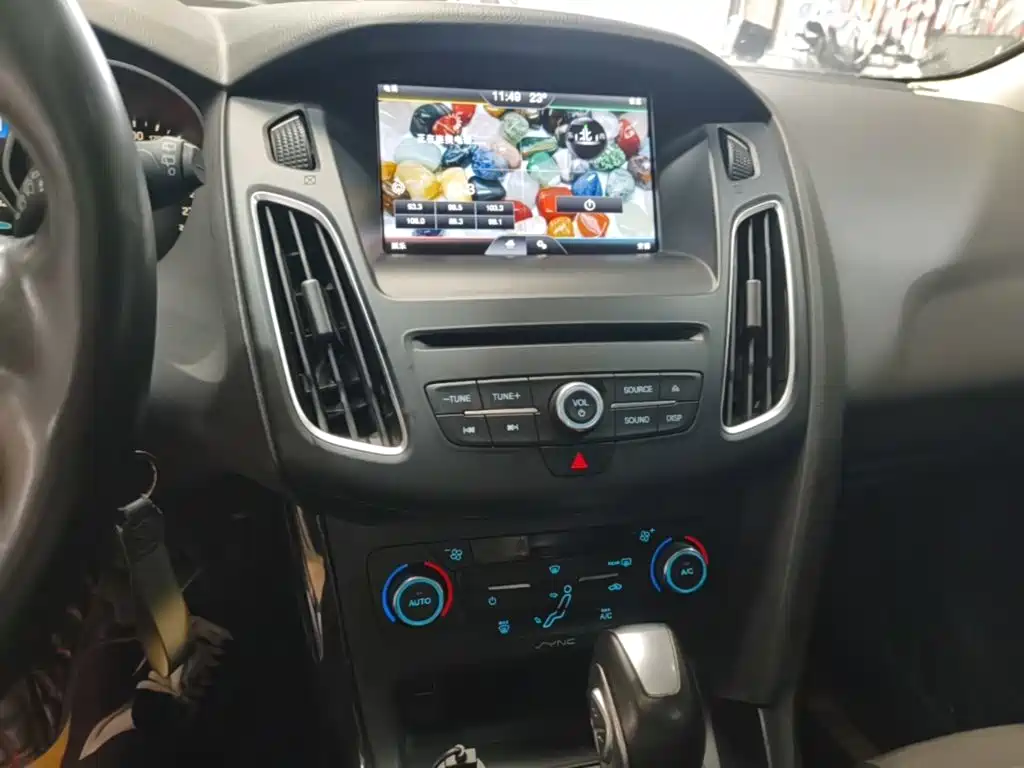 Photo 13 - Ford Focus