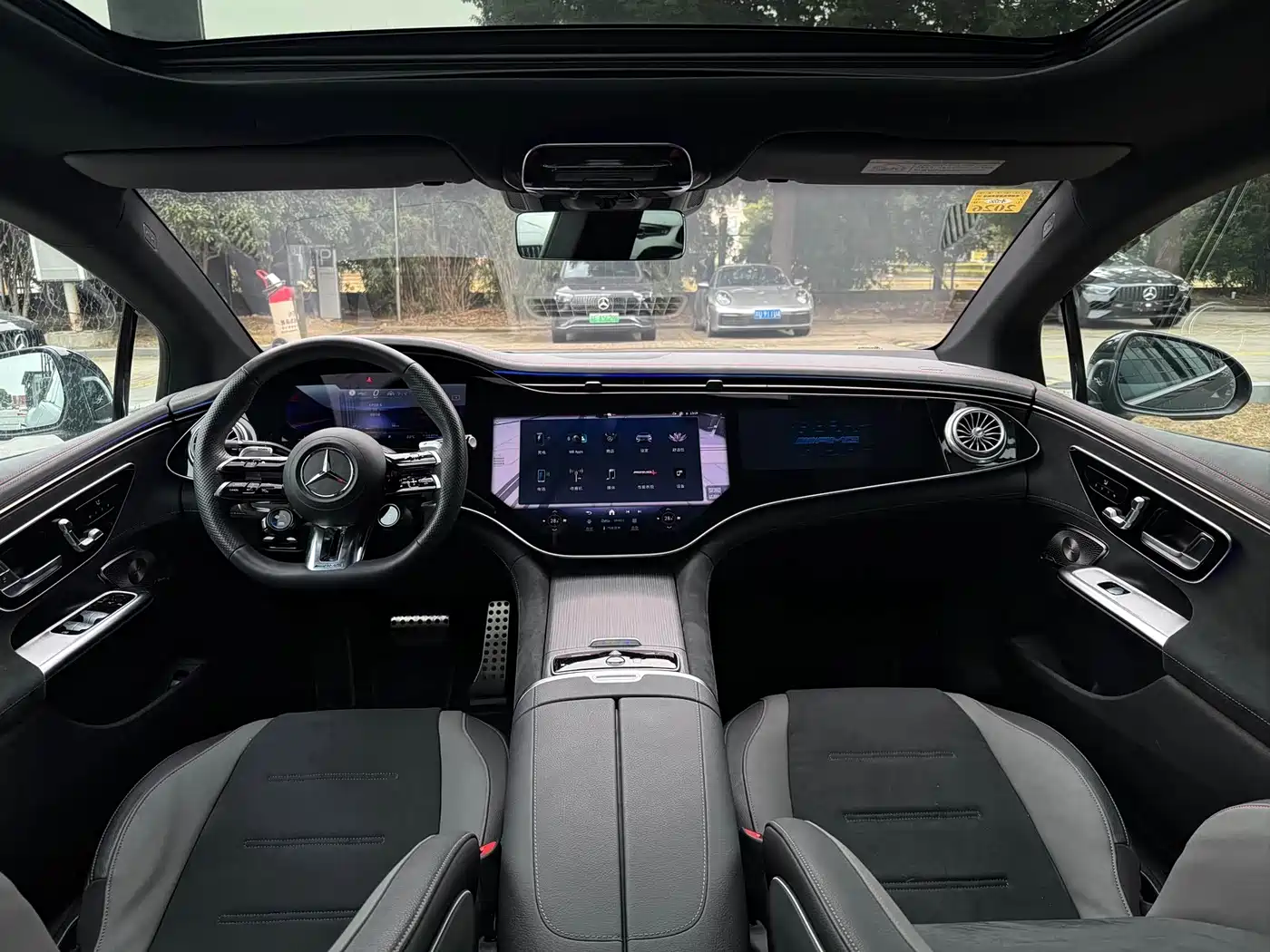 MERCEDES-BENZ EQE AMG