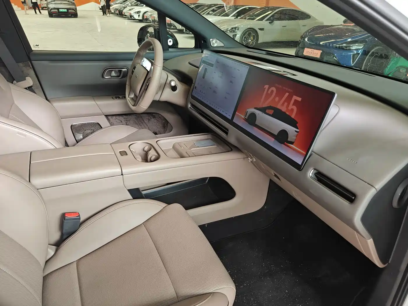 Li Auto i6 2025 2025 4WD Base Model