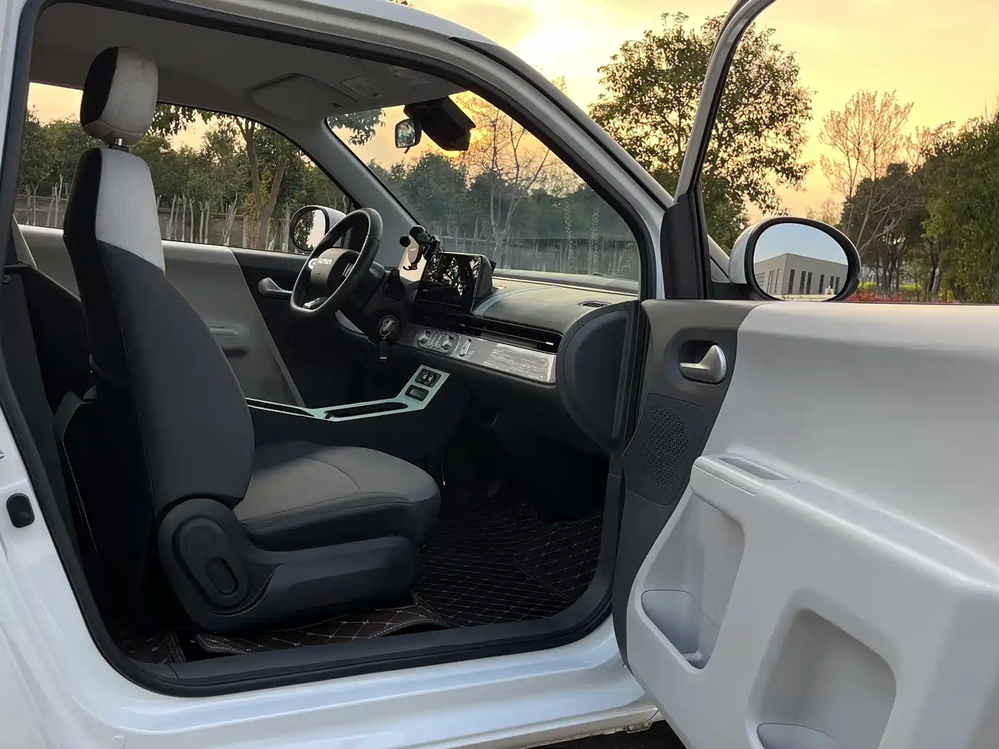 CHANGAN CHANGAN LUMIN