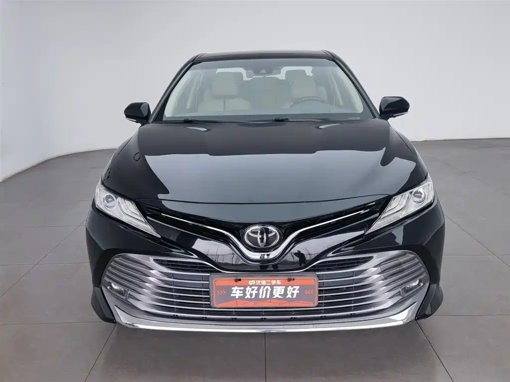 Toyota Camry 2018 2.5G Luxury Edition фото 3