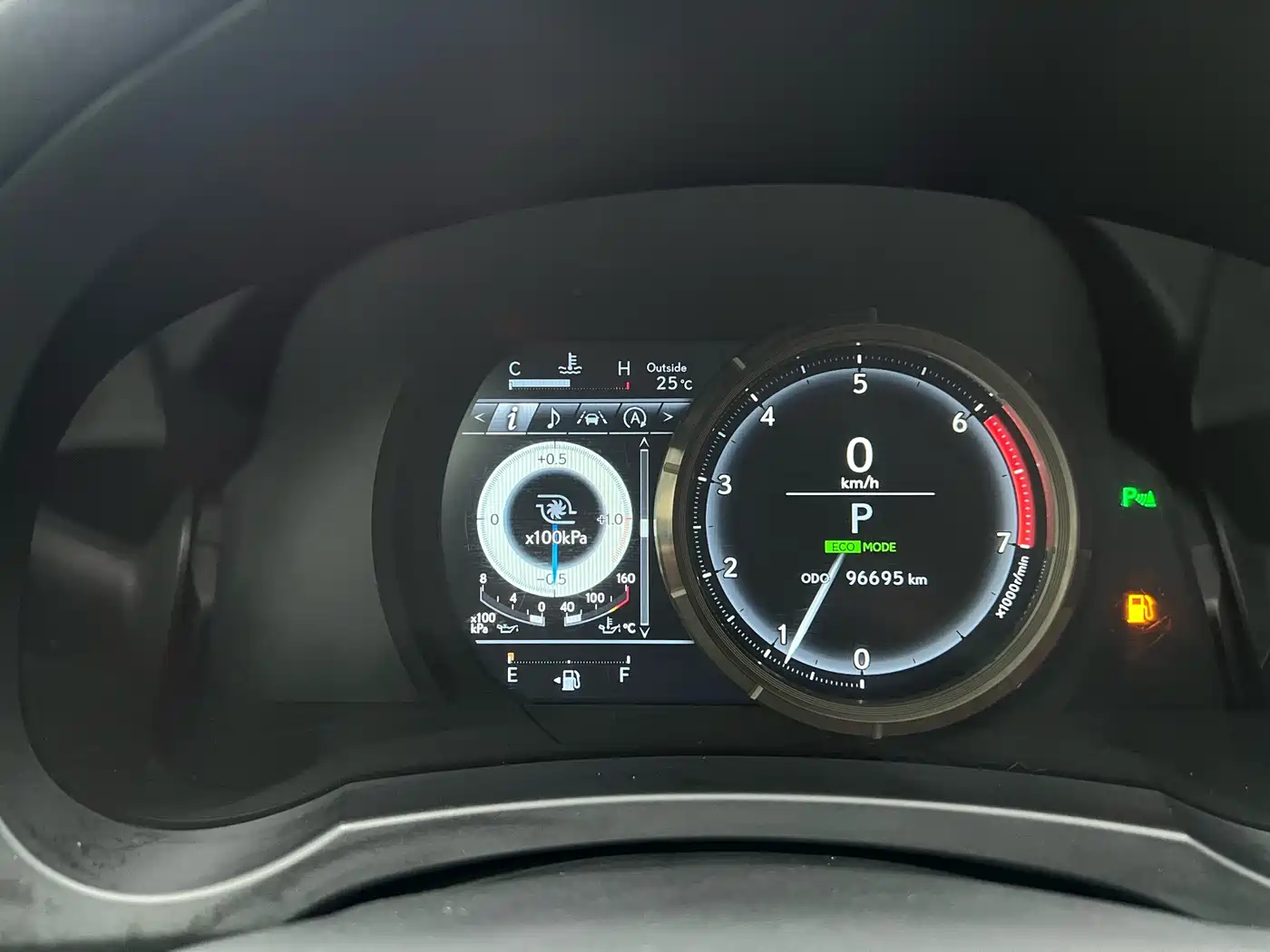 Lexus IS 2017 300 F SPORT фото 22
