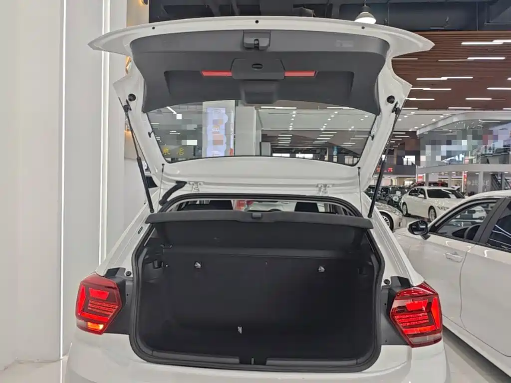 Volkswagen Polo 2023 2023 Facelift Plus 1.5L Auto Chroma Tech Edition