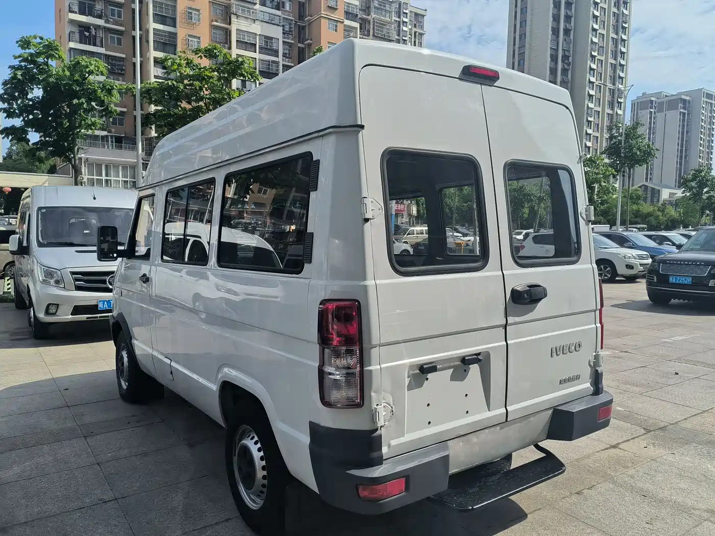 Iveco Daily 2018 2017 Model 2.5T A35 Bus 5-7 Seats 47Z5