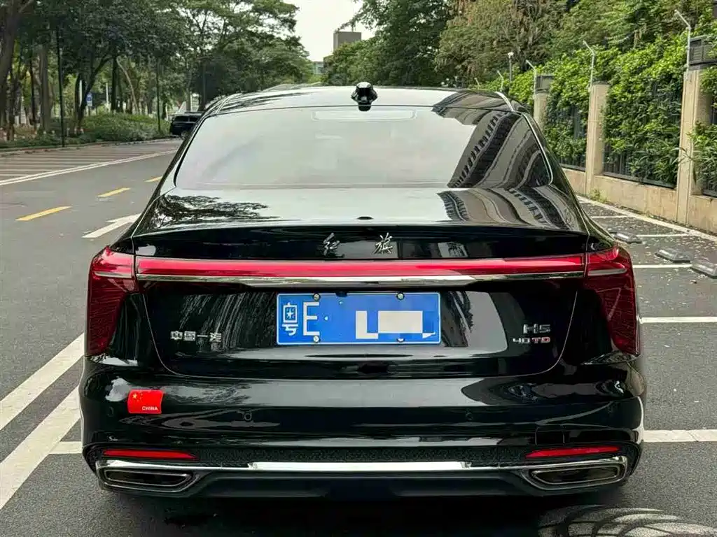 Hongqi H5 2023 2.0T Auto Smart Connect Flag Comfort фото 5